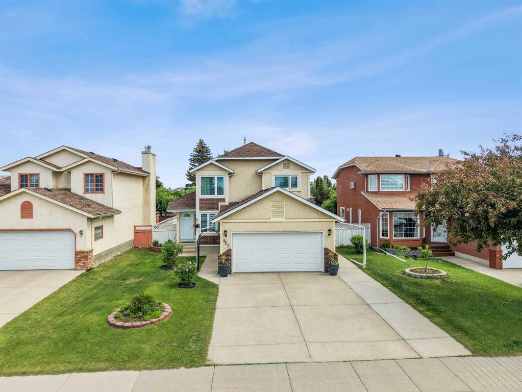 Third View of 957 Applewood Drive SE, Applewood Park, Calgary, Alberta, T2A 7M7