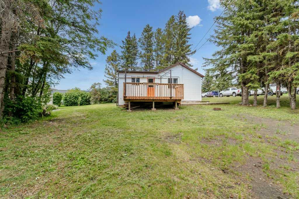 Third View of 4901 53 Avenue , NONE, Bentley, Alberta, T0C 0J0
