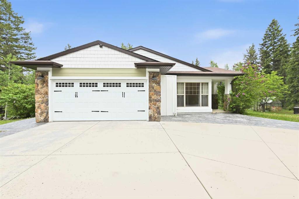 52 Woodlands Drive , A2320616, Alberta,