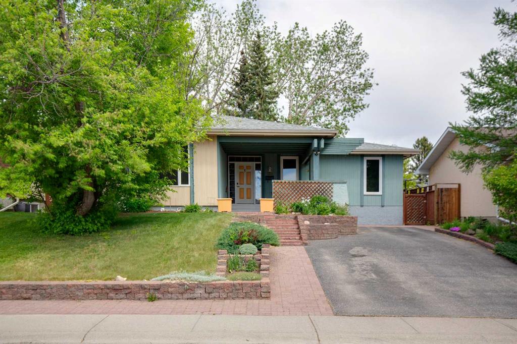 Second View of 328 Norseman Road NW, North Haven Upper, Calgary, Alberta, T2K 5M5