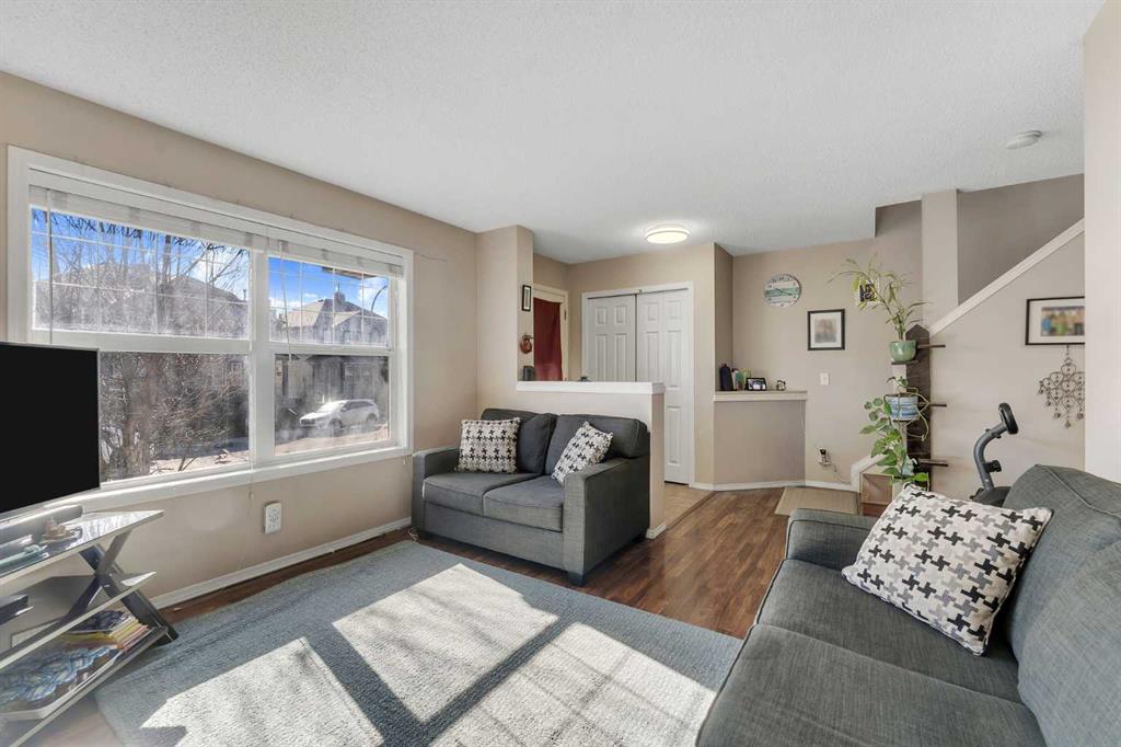 Fifth View of 33 Saddlebrook Common NE, Saddle Ridge, Calgary, Alberta, T3J 0K1