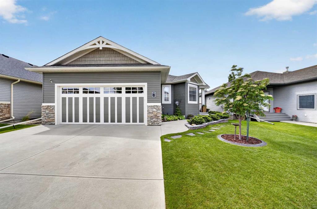 758 Stonehaven Drive , A2320718, Alberta,