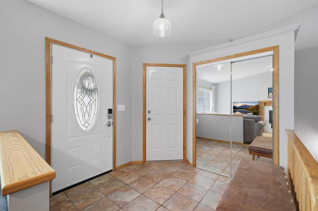 Third View of 126 Logan Close , Lancaster Meadows, Red Deer, Alberta, T4R 2n9
