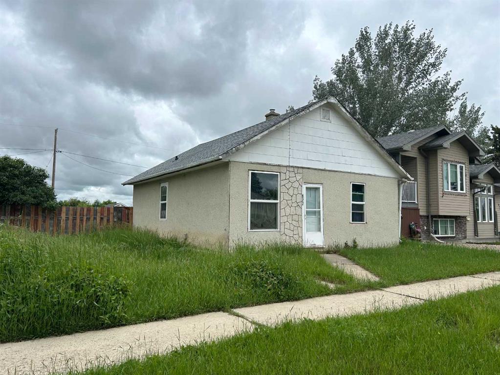 Third View of 822 2 Street SE, NONE, Redcliff, Alberta, T0J 2P0