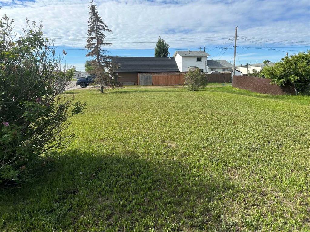 Second View of 9901 104 Avenue , N/A, Clairmont, Alberta, T8X 5A5