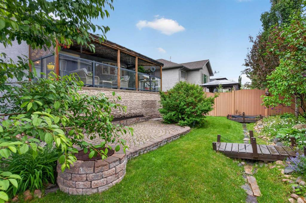 Fifth View of 762 Stonehaven Drive , NONE, Carstairs, Alberta, T0M 0N0