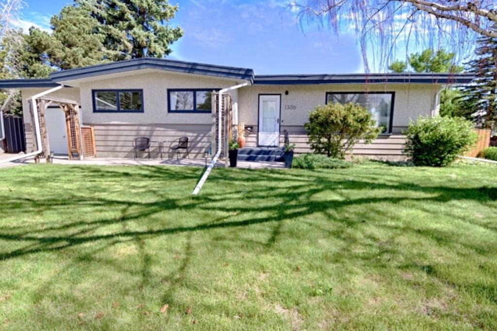 MLS® listing #112925586 for sale located at 1306 29 Street S
