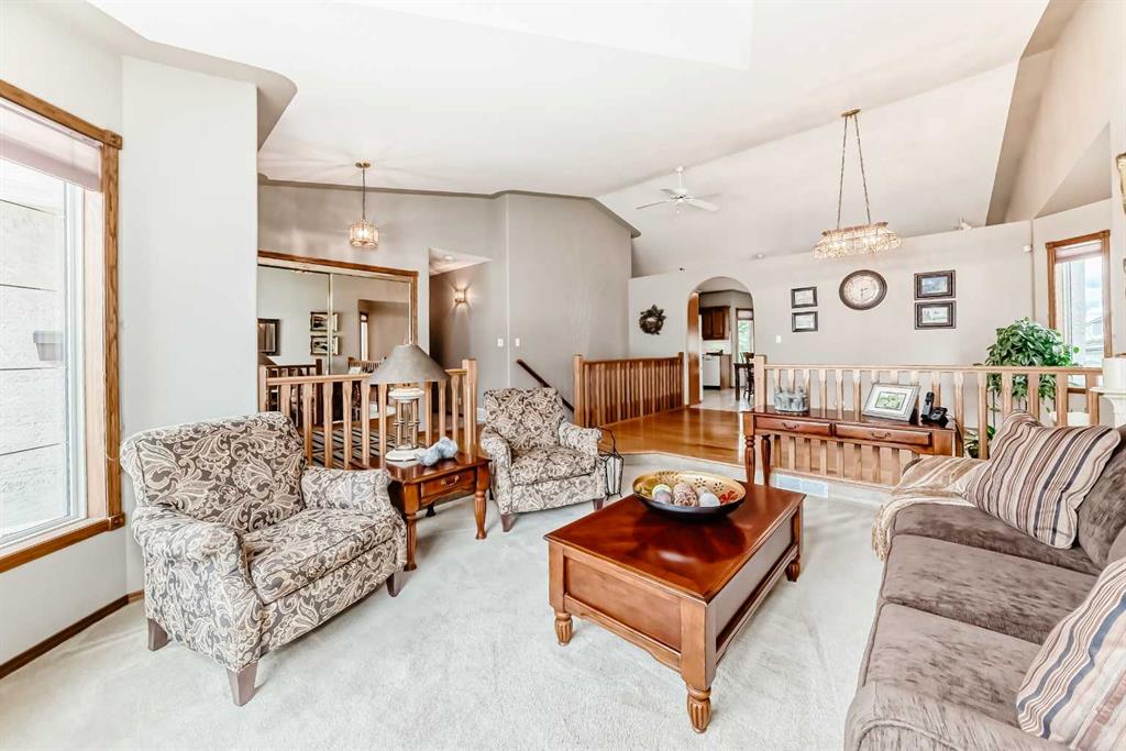 Fourth View of 15 East Close , Eastview Estates, Red Deer, Alberta, T4R 2K2