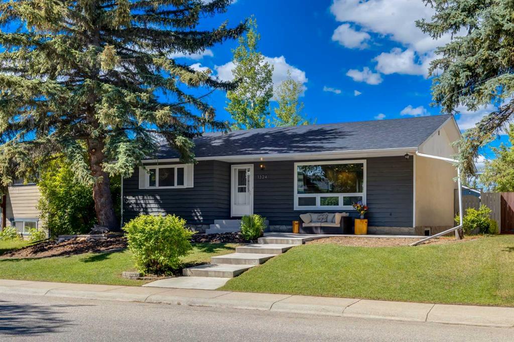 MLS® listing #112933381 for sale located at 1324 Lake Sylvan Drive SE