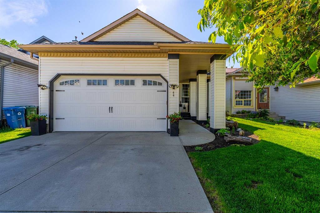 Fourth View of 44 Douglas Glen Place SE, Douglasdale/Glen, Calgary, Alberta, T2Z 2M9