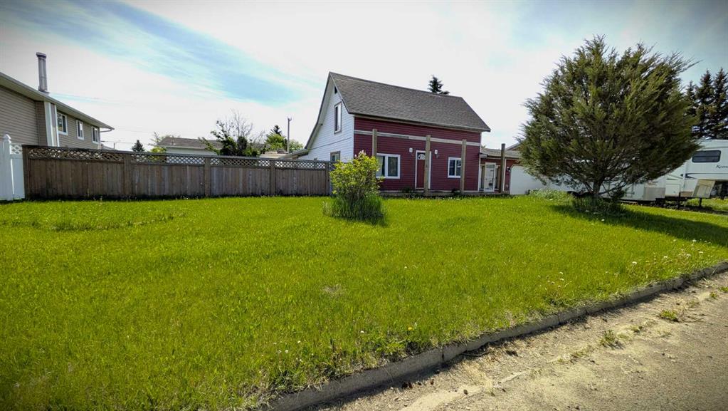 110 Niblock Street , A2320985, Alberta,
