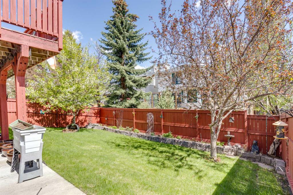Fifth View of 20 MacEwan Ridge View NW, MacEwan Glen, Calgary, Alberta, T3K 3W2