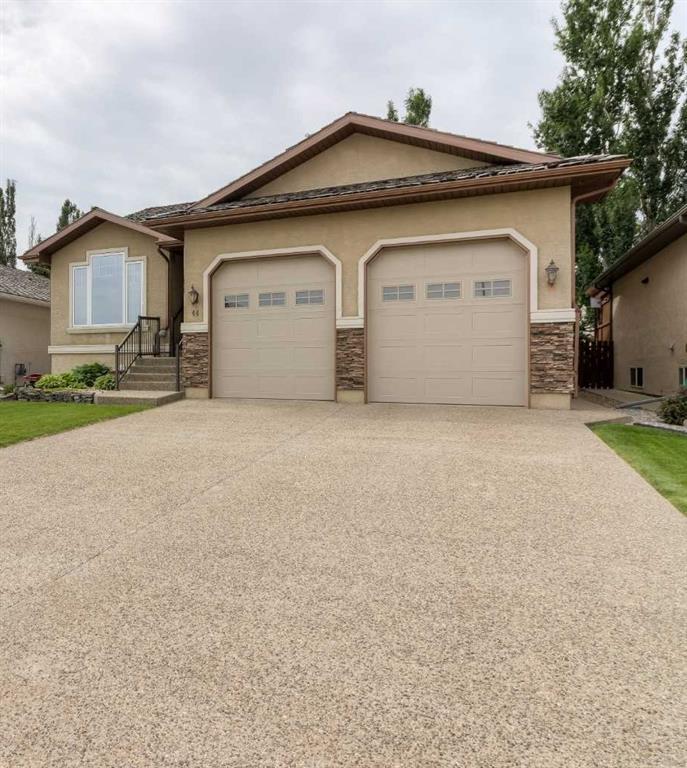 Third View of 44 Fairmont Park Landing  S, Fairmont, Lethbridge, Alberta, T1K 7L1