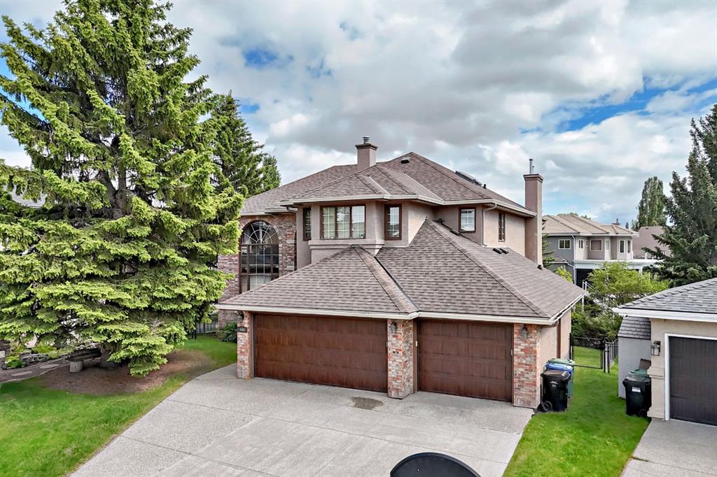 MLS® listing #112943997 for sale located at 448 Mckenzie Lake Bay SE