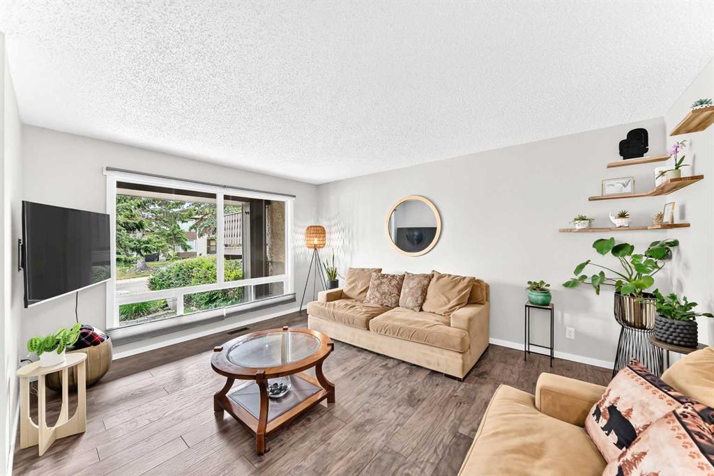 Third View of 77 Edgeford Way NW, Edgemont, Calgary, Alberta, T3A2S8