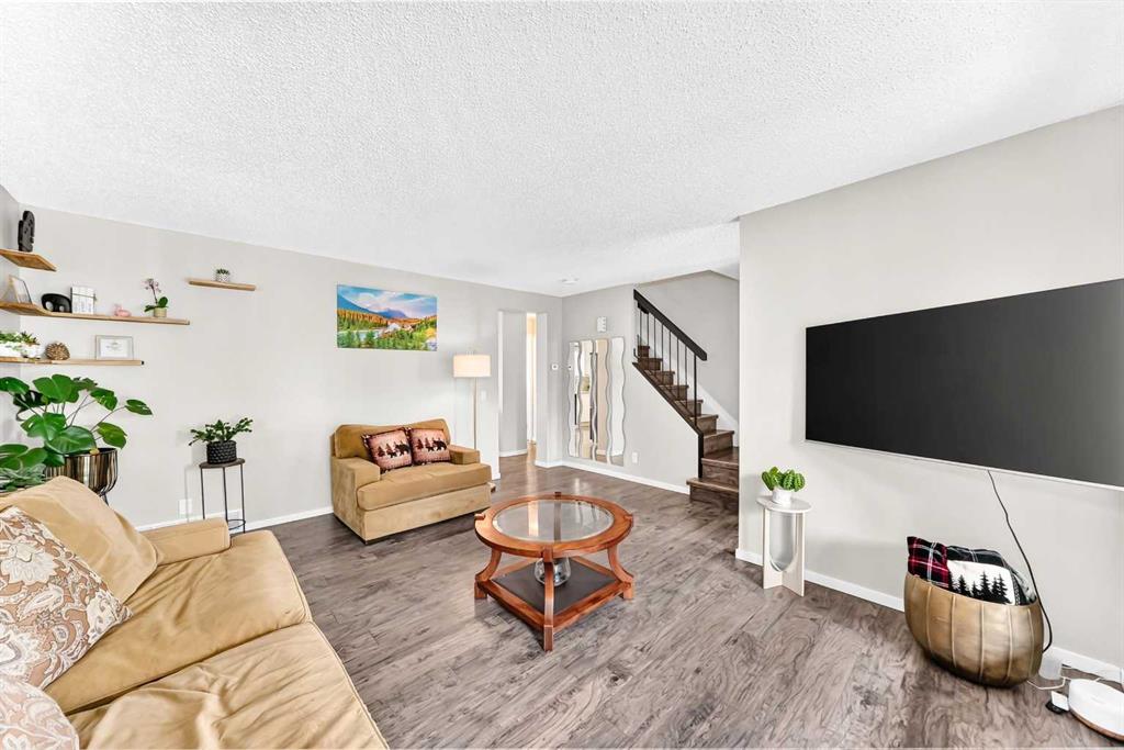Fourth View of 77 Edgeford Way NW, Edgemont, Calgary, Alberta, T3A2S8