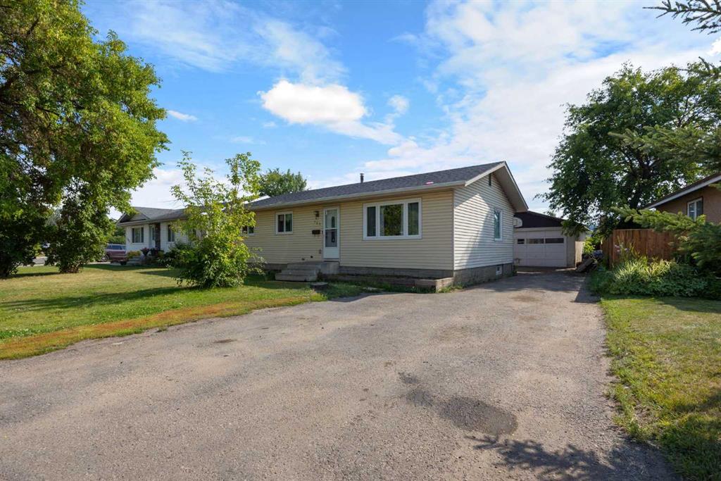 105 Hill Drive , A2321128, Alberta,