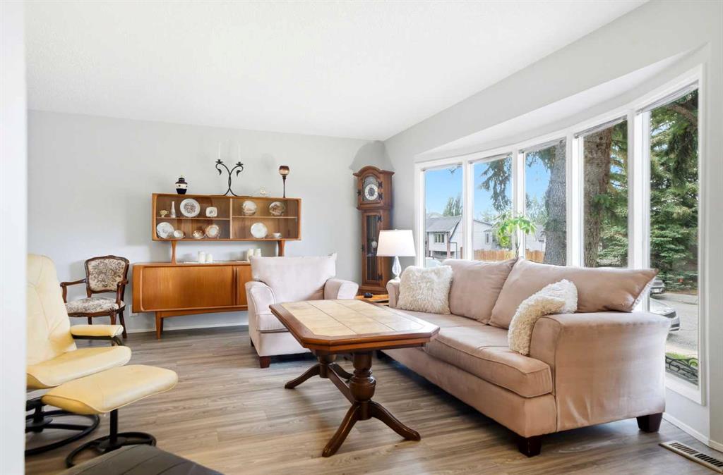 Third View of 442 Queensland Place SE, Queensland, Calgary, Alberta, T2J 5C9
