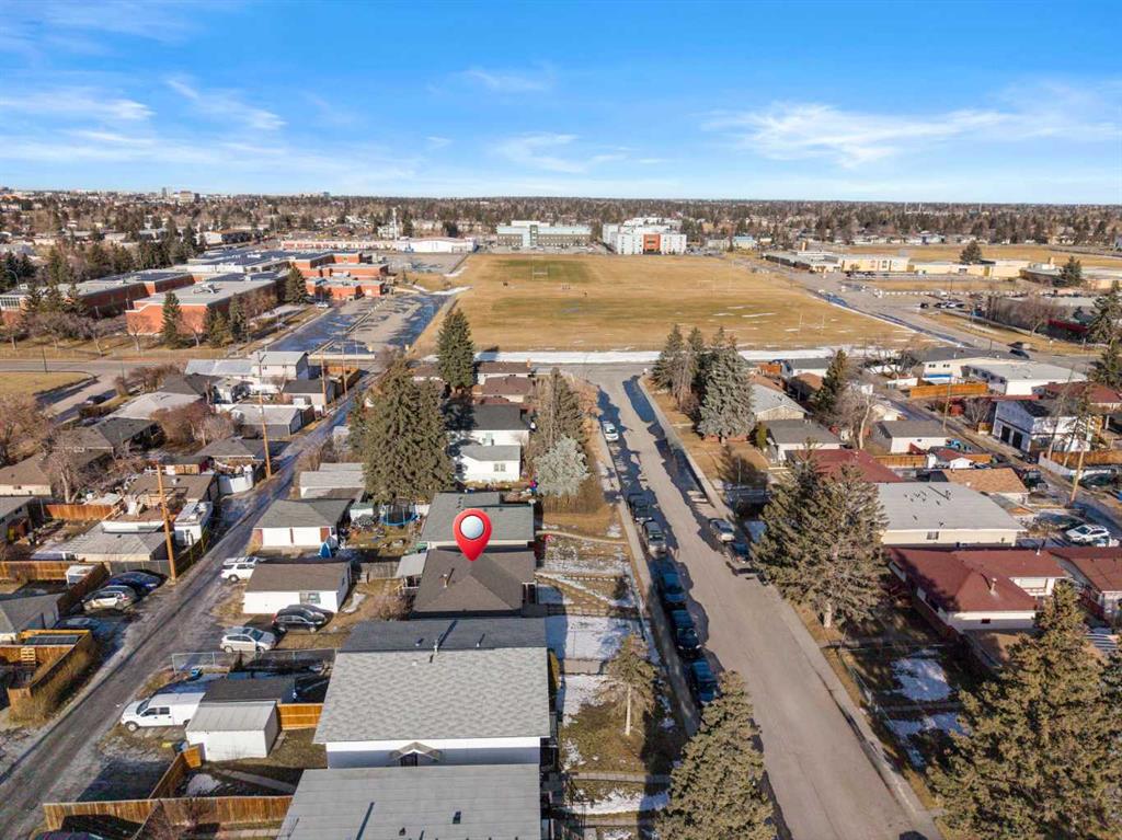 Fifth View of 1527 46 Street SE, Forest Lawn, Calgary, Alberta, T2A 1N7
