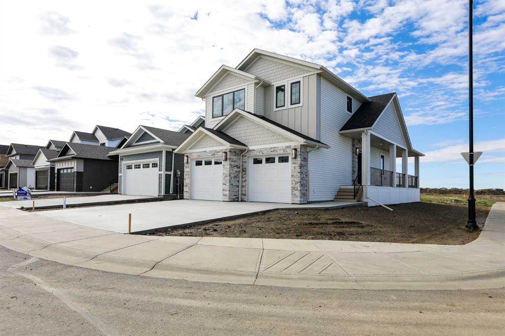 Second View of 570 Malahat Green W, Garry Station, Lethbridge, Alberta, T1J5H1