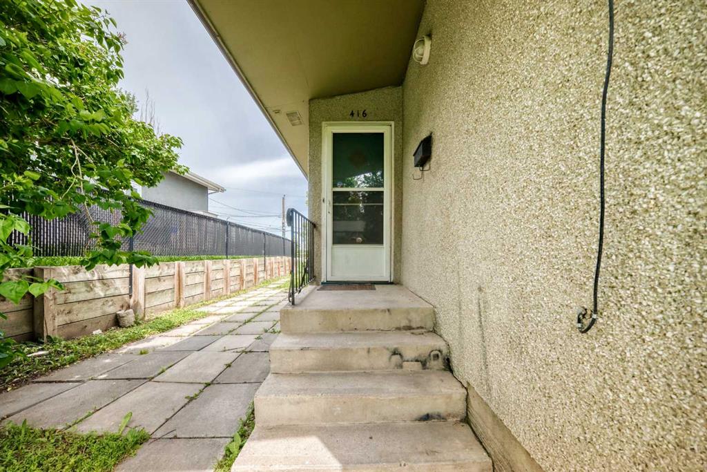 Fifth View of 416/418 33 Avenue NE, Winston Heights/Mountview, Calgary, Alberta, T2E 2J1