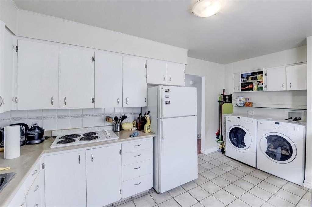Fifth View of 518 54 Avenue SW, Windsor Park, Calgary, Alberta, T2V 0C7