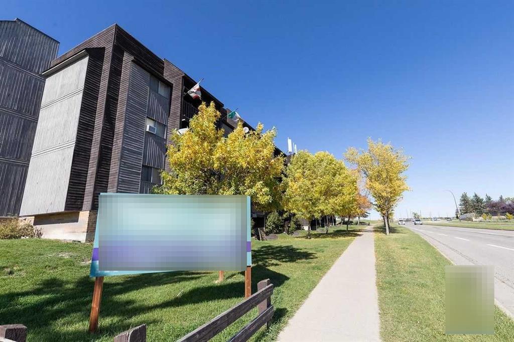 Second View of 216 Doverglen Crescent SE, Dover, Calgary, Alberta, T2B 2P6