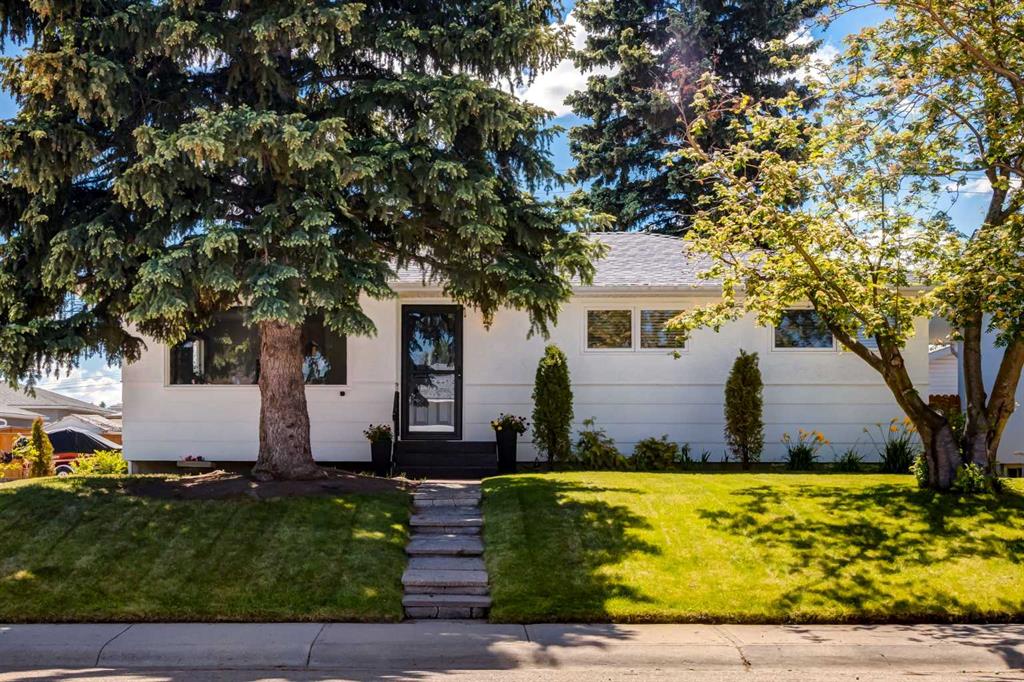 Third View of 9559 Assiniboine Road SE, Acadia, Calgary, Alberta, T2J0Z5