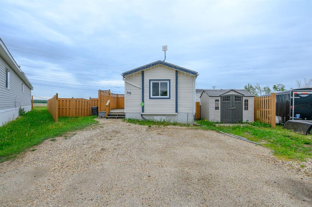 Third View of 88B, 55011 714 Township , Meadowview, Grande Prairie, Alberta, T8X 4A9