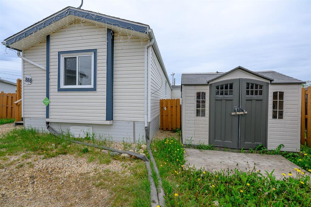 Fourth View of 88B, 55011 714 Township , Meadowview, Grande Prairie, Alberta, T8X 4A9