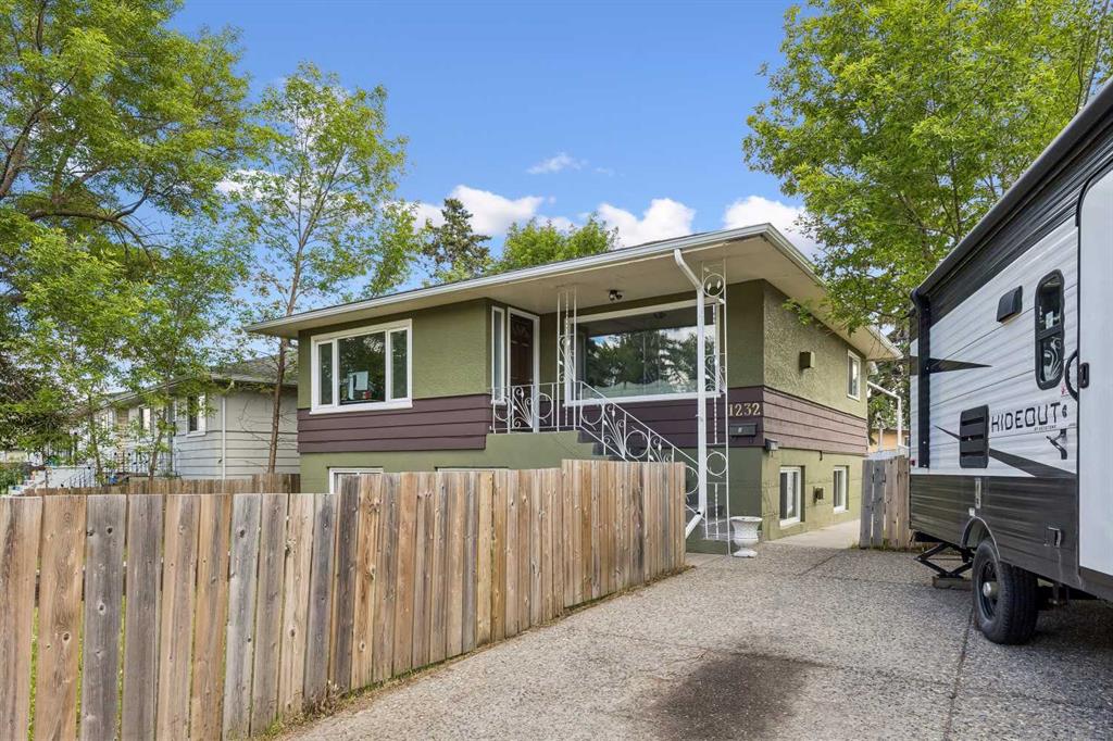 MLS® listing #112972937 for sale located at 1232 Danloe Street NE