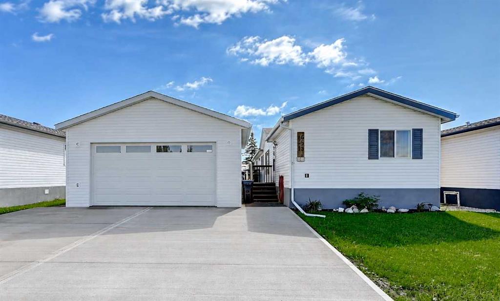 653 Carley Close  , A2321413, Alberta,