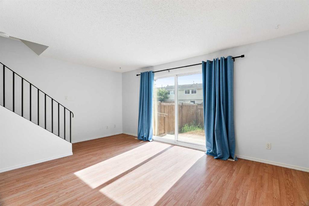 Fourth View of 607, 600 Signal Road , Thickwood, Fort McMurray, Alberta, T9H 3Z4