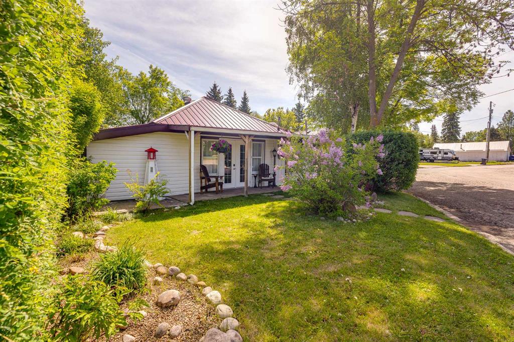 Third View of 5043 51 Street , Downtown, Sylvan Lake, Alberta, T4S 1G6