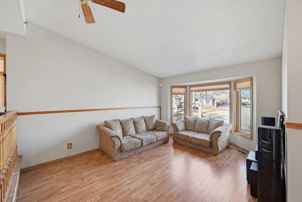 Fifth View of 119 Macewan Meadow Way NW, MacEwan Glen, Calgary, Alberta, T3K 3H9