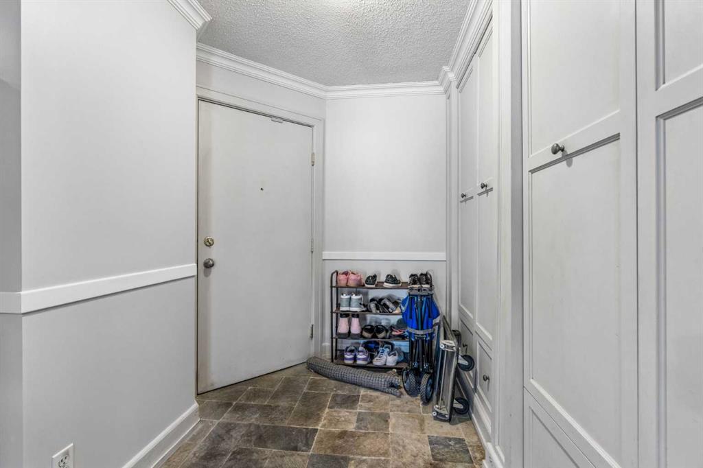 Fifth View of 2108, 2600 66 Street NE, Pineridge, Calgary, Alberta, T1Y7L1
