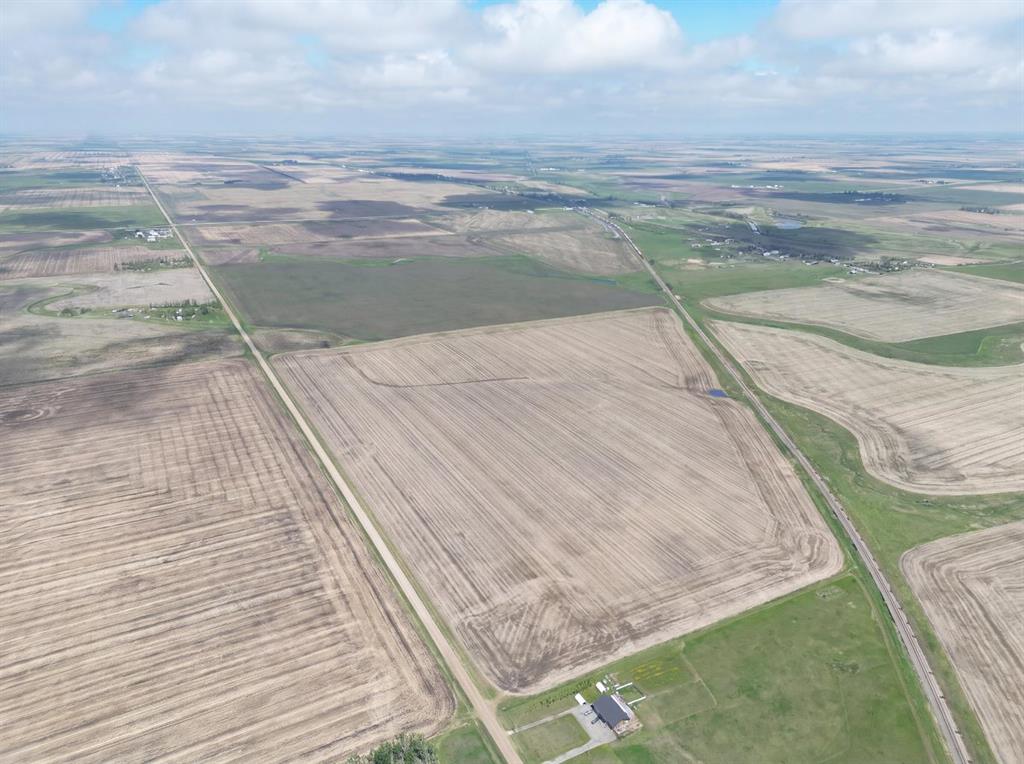  Northwest of Railroad 1/4  , A2321539, Alberta,
