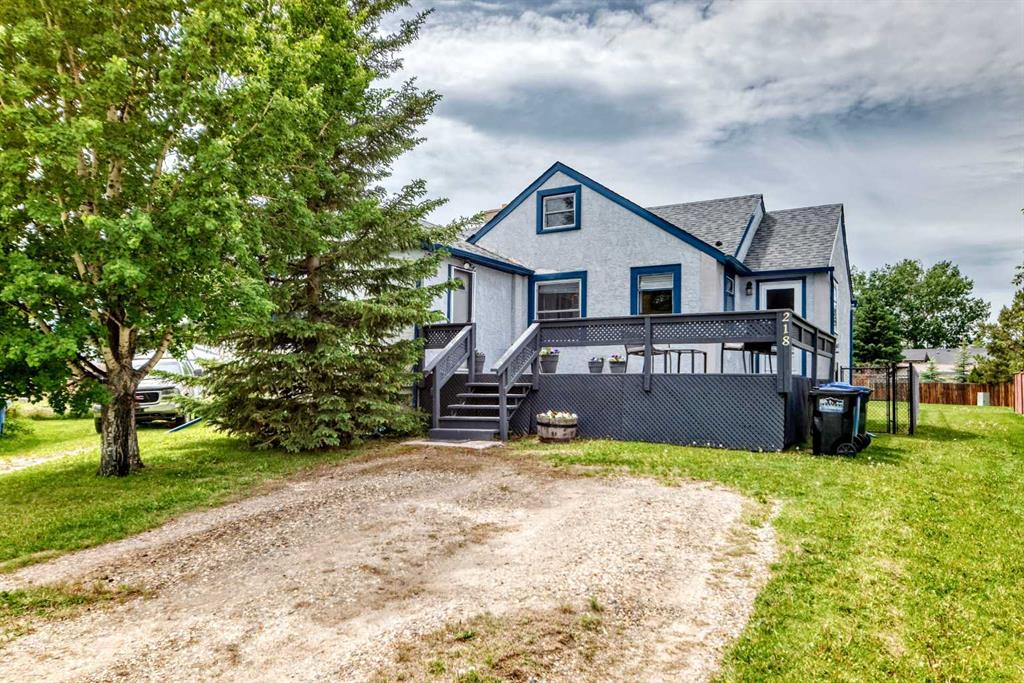 218 Southridge Place , A2321563, Alberta,
