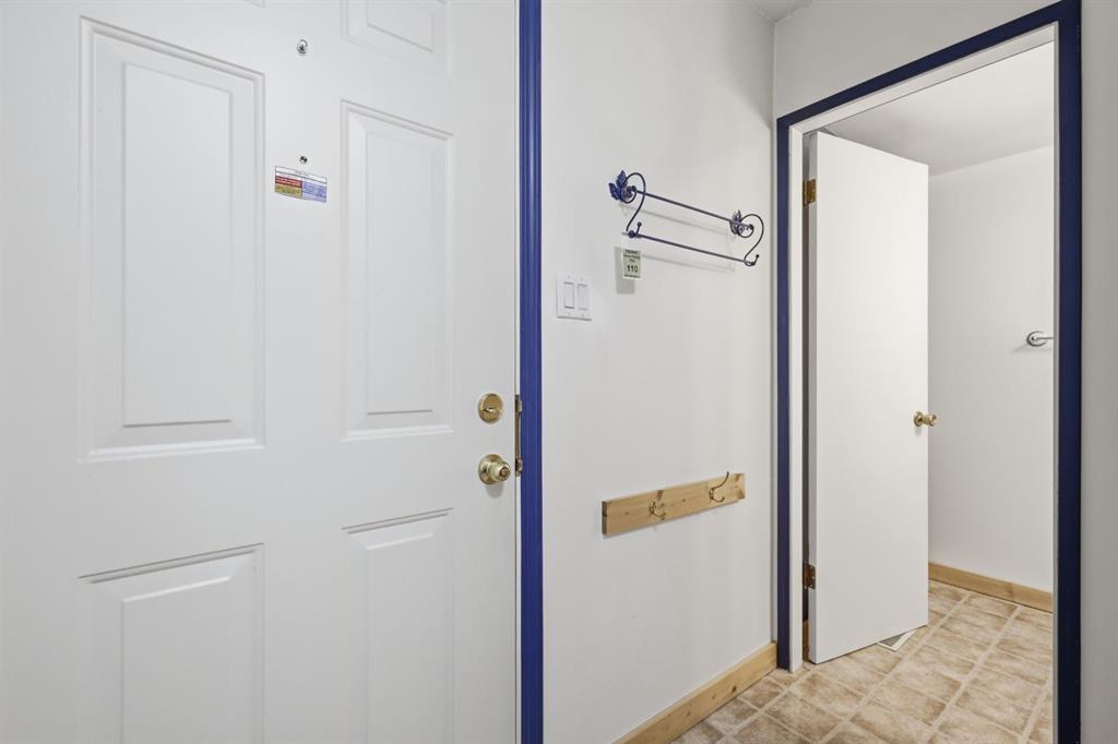 Fourth View of 316 84 Avenue SE, Acadia, Calgary, Alberta, T2H1N4