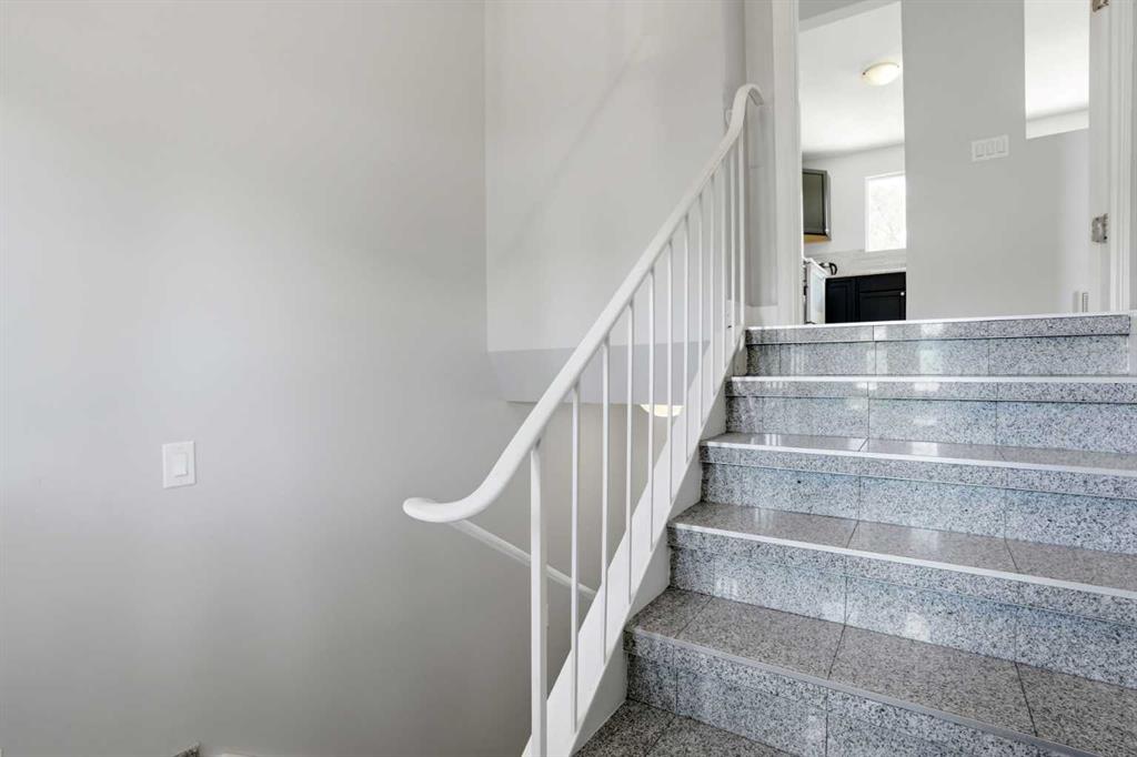 Fourth View of 5048 Whitestone Way NE, Whitehorn, Calgary, Alberta, T1Y 1T1