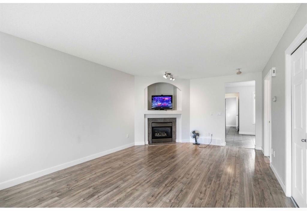 Fourth View of 198 Fox Crescent , Timberlea, Fort McMurray, Alberta, T9K 0C1