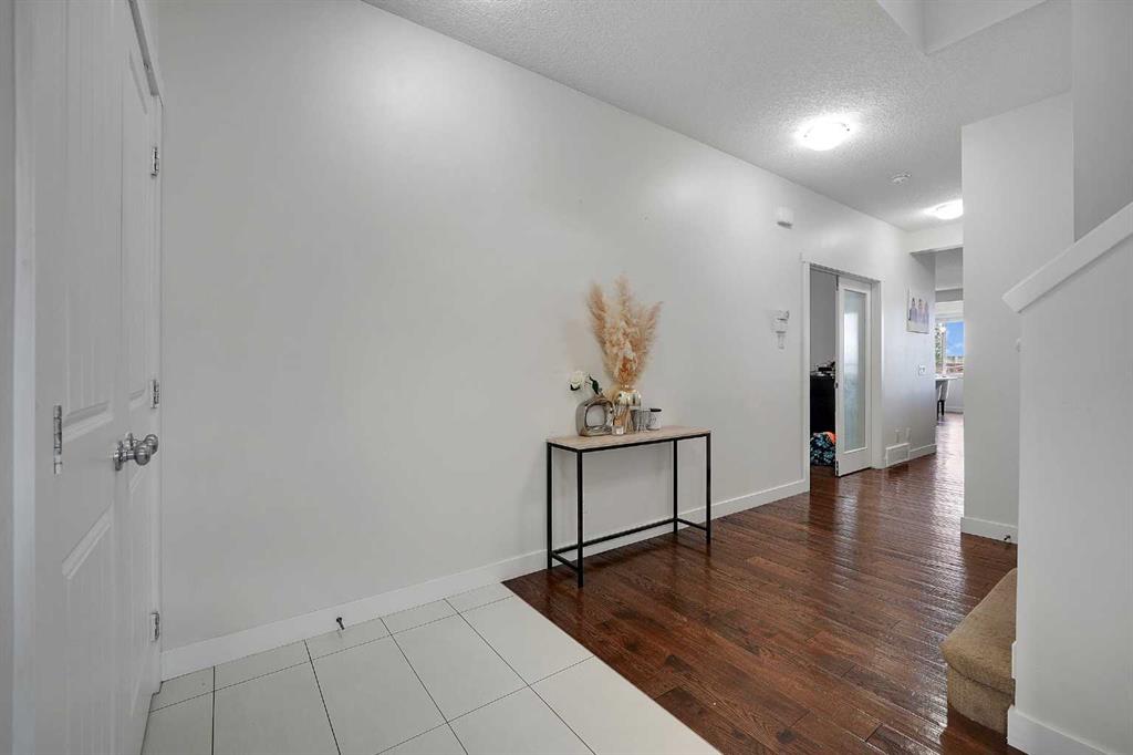 Fourth View of 129 Covecreek Bay NE, Coventry Hills, Calgary, Alberta, T3K 0N1