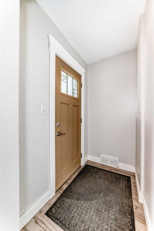 Fifth View of 5238 52 Street  , Downtown Lacombe, Lacombe, Alberta, T4L 1B8