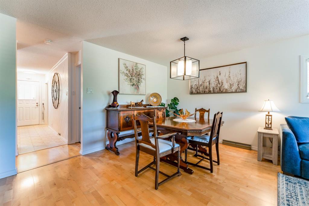 Fifth View of 551 Riverside Drive W, Downtown, Drumheller, Alberta, T0J0Y2