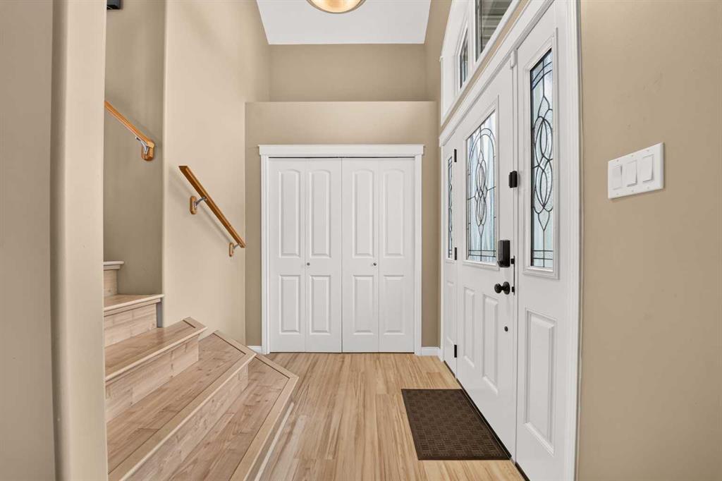 Fifth View of 382 Heritage Boulevard W, Heritage Heights, Lethbridge, Alberta, T1K 7M5