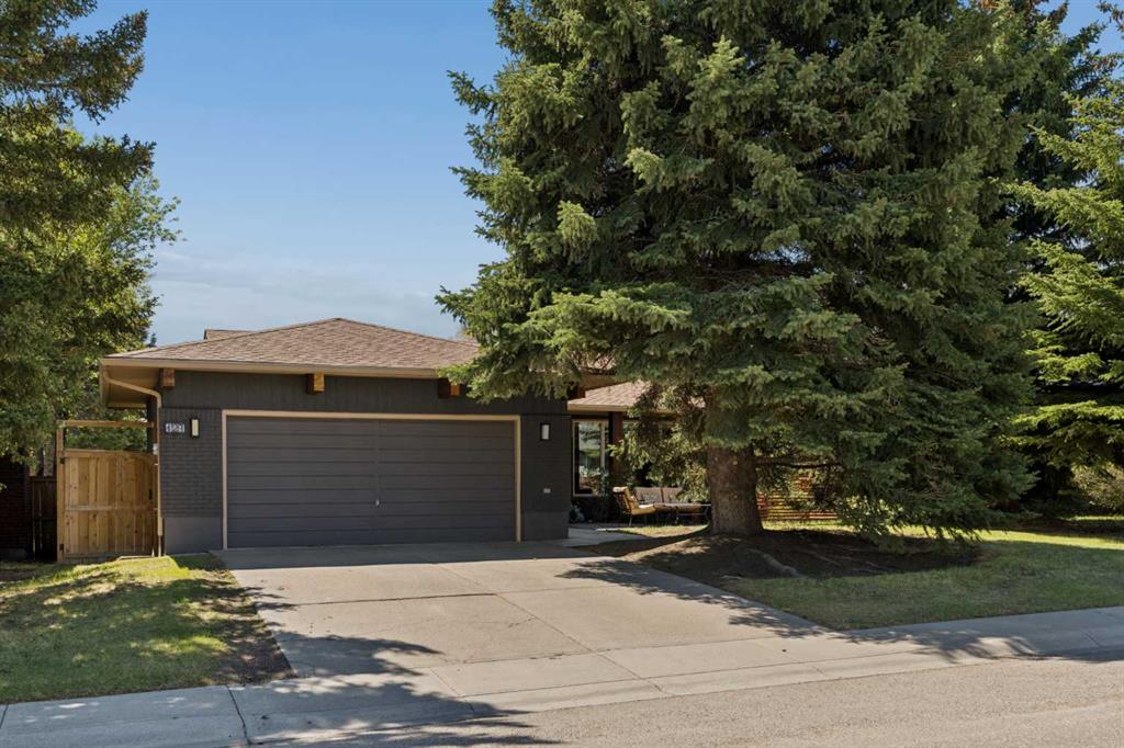 Third View of 127 Parkglen Crescent SE, Parkland, Calgary, Alberta, T2J 4L9