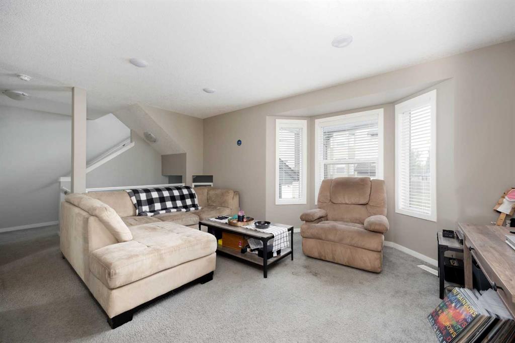 Fifth View of 25, 120 Warren  , Wood Buffalo, Fort McMurray, Alberta, T9H5J4