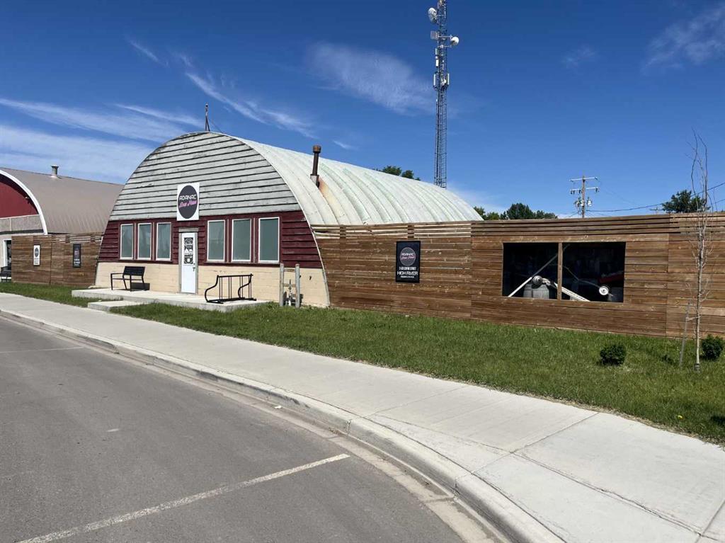 Fourth View of 512 Centre Street SE, Central High River, High River, Alberta, T1V 1G1