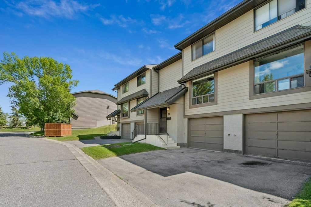 Third View of 25, 5019 46 Avenue SW, Glamorgan, Calgary, Alberta, T3E 6R1