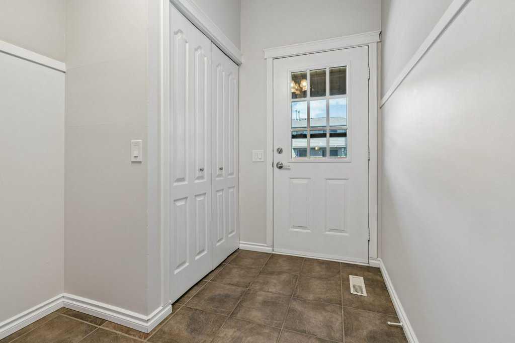 Fifth View of 25, 5019 46 Avenue SW, Glamorgan, Calgary, Alberta, T3E 6R1